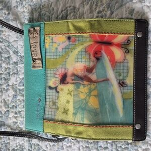 Sherpani Surfer Girl Crossbody / Wallet, like new condition.  Rare find.